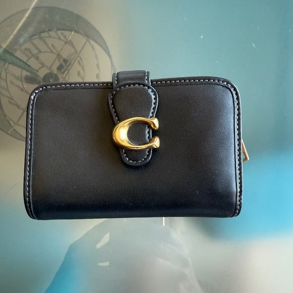 Coach Medium Tabby Black Wallet - Picture 1 of 6